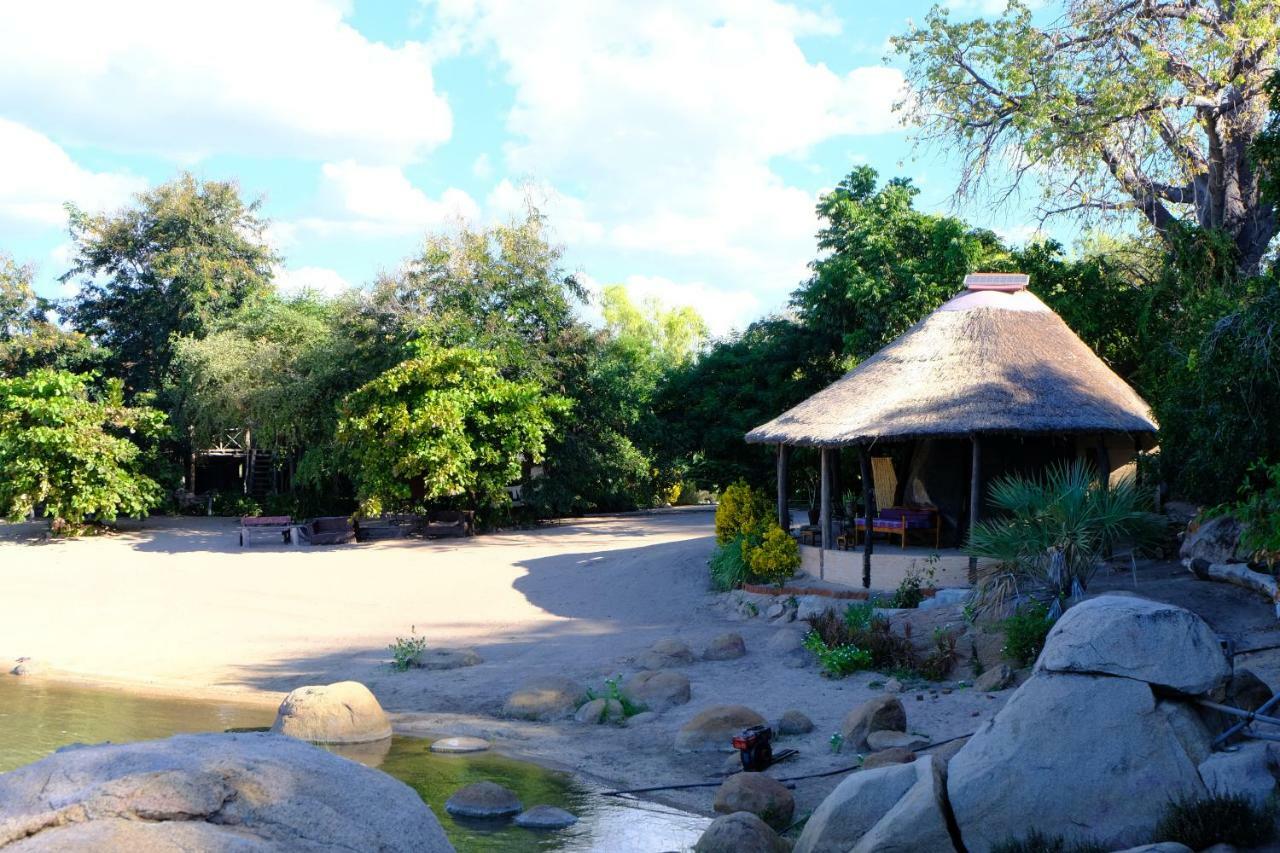 Mufasa Eco Lodge Monkey Bay Extérieur photo