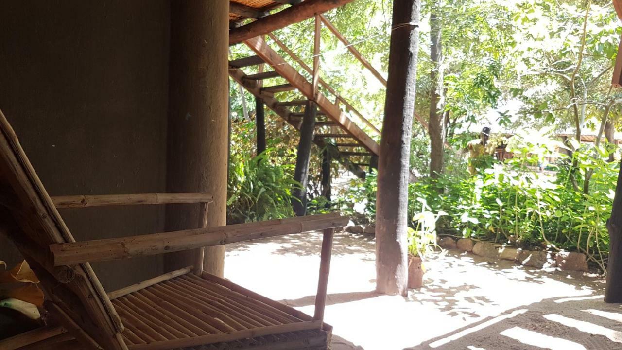 Mufasa Eco Lodge Monkey Bay Extérieur photo